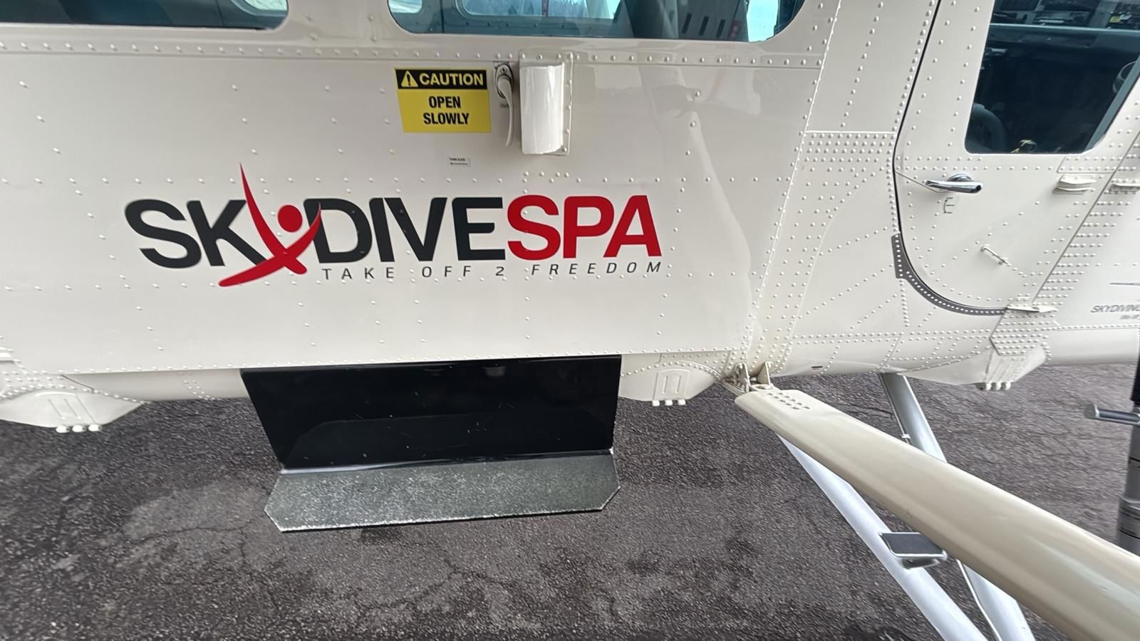 1986 Pilatus PC-6/B Turbo-Porter - Exterior