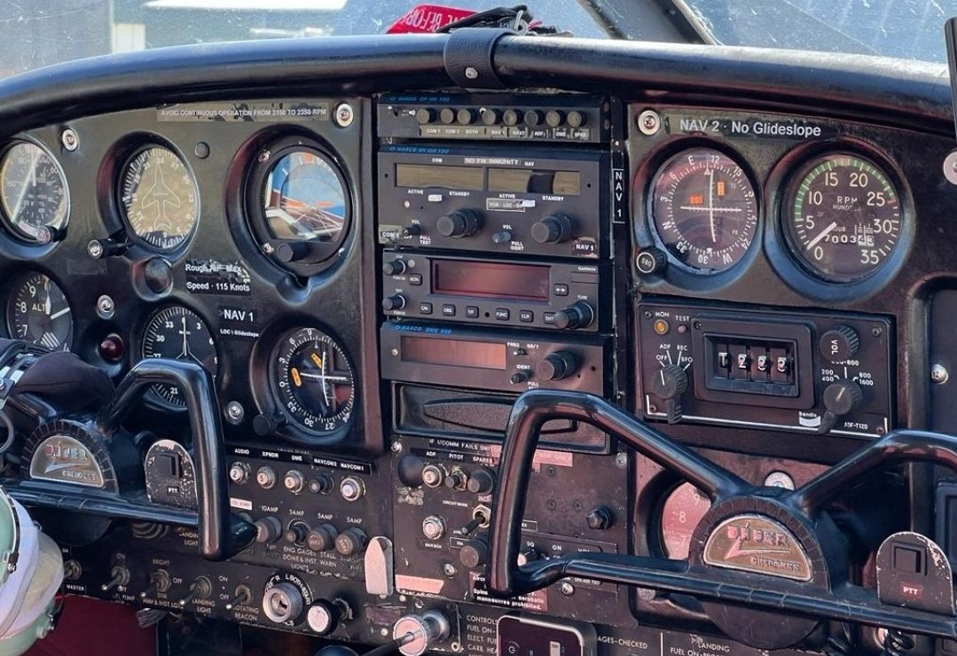 1965 Piper PA-28-180 Cherokee - Interior