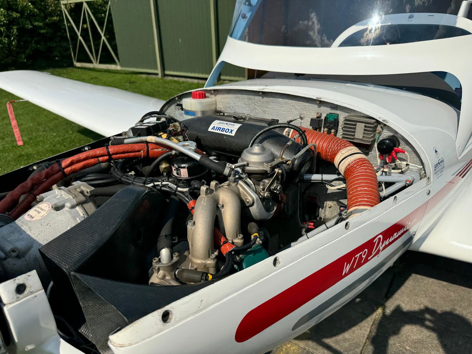 2008 Aerospool WT9 Dynamic Club - Interior