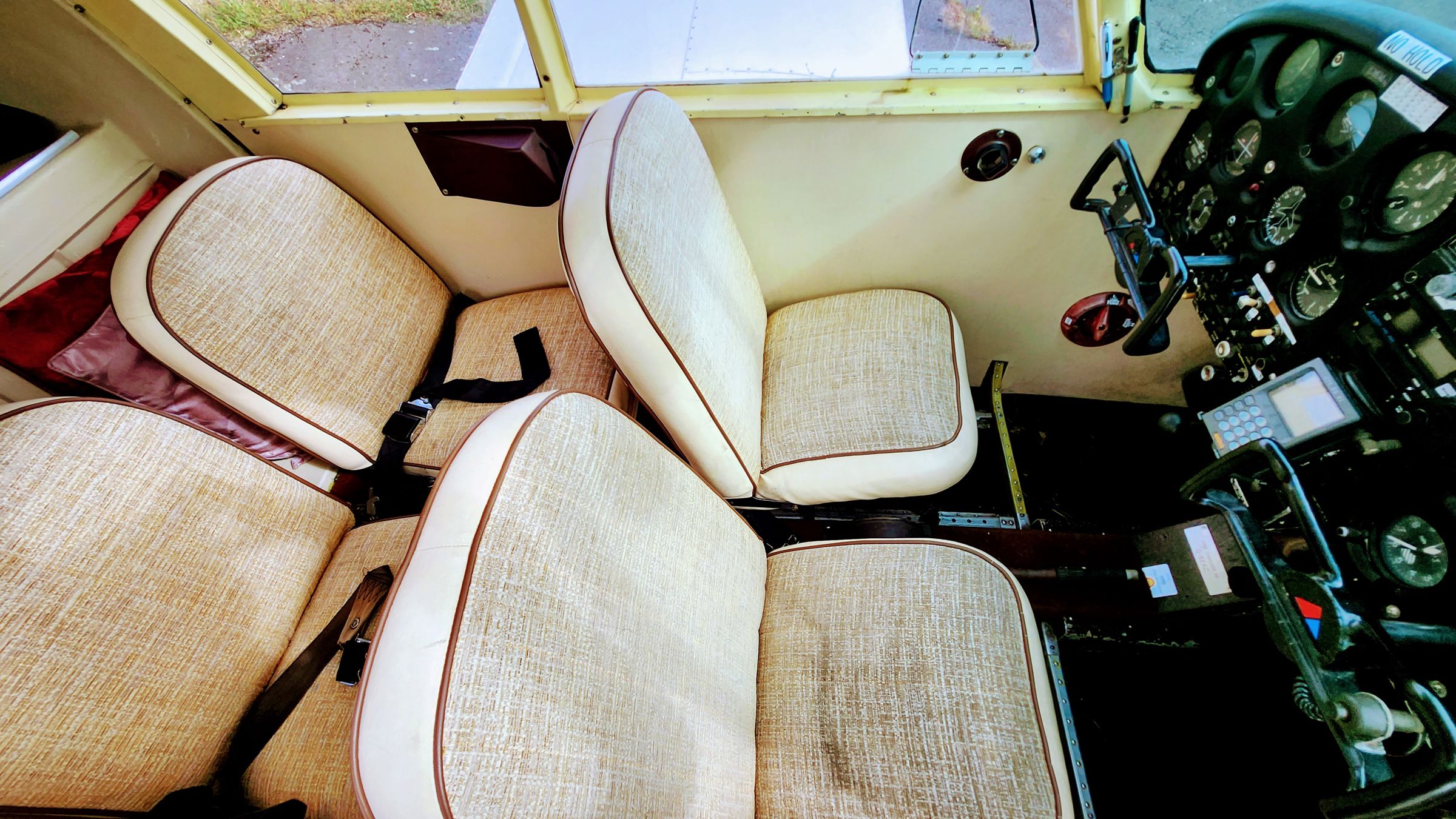 1966 Piper PA-28-140 Cherokee - Interior