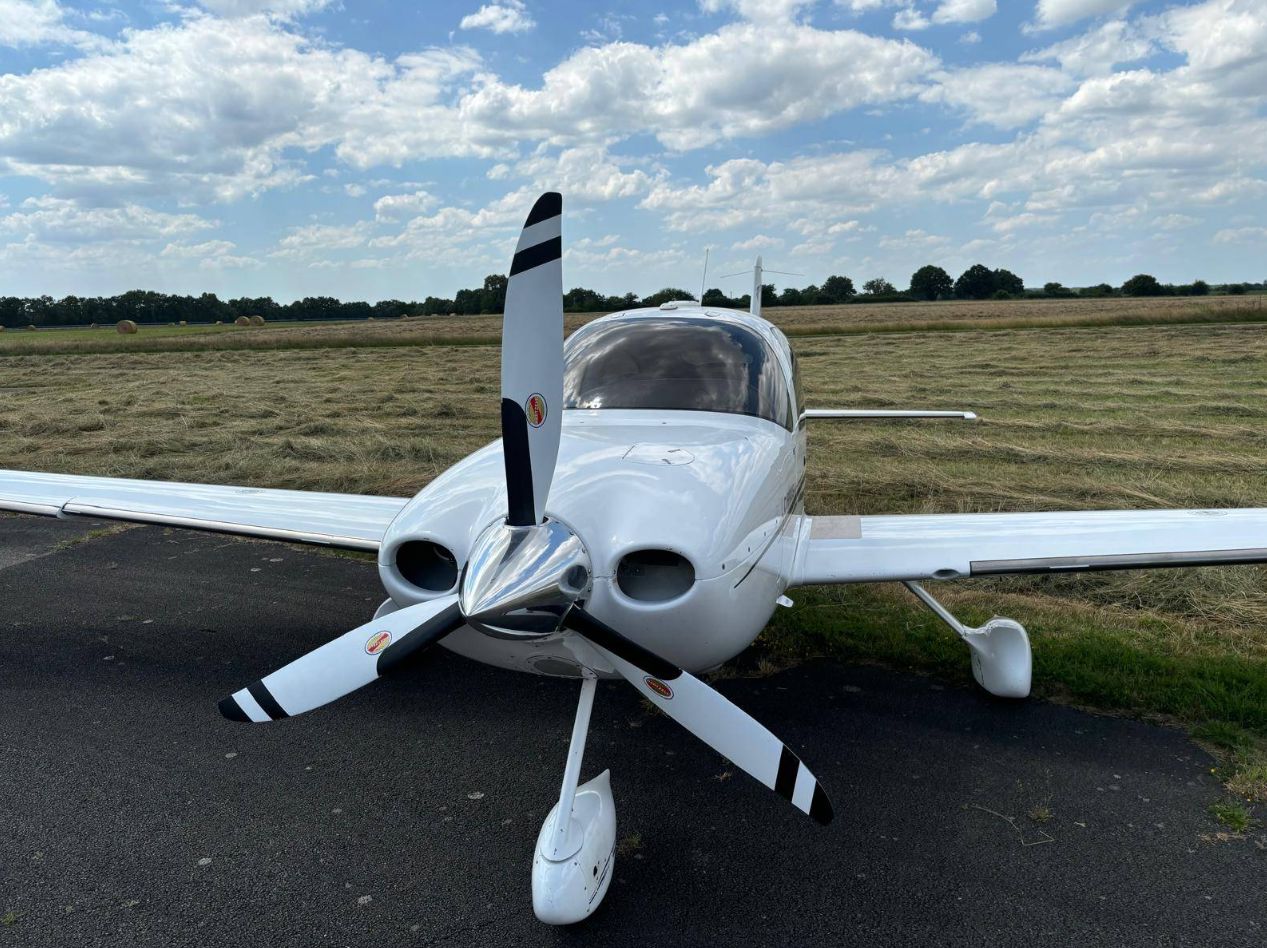 2006 Cirrus SR22 G2 GTS - Exterior