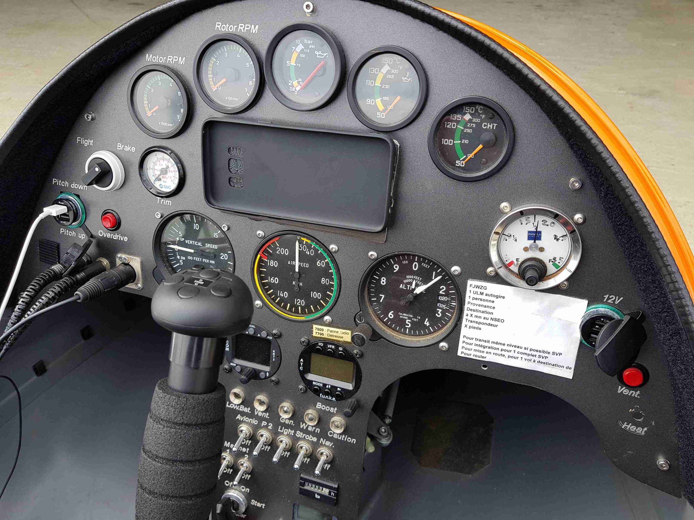 2009 AutoGyro Calidus - Interior