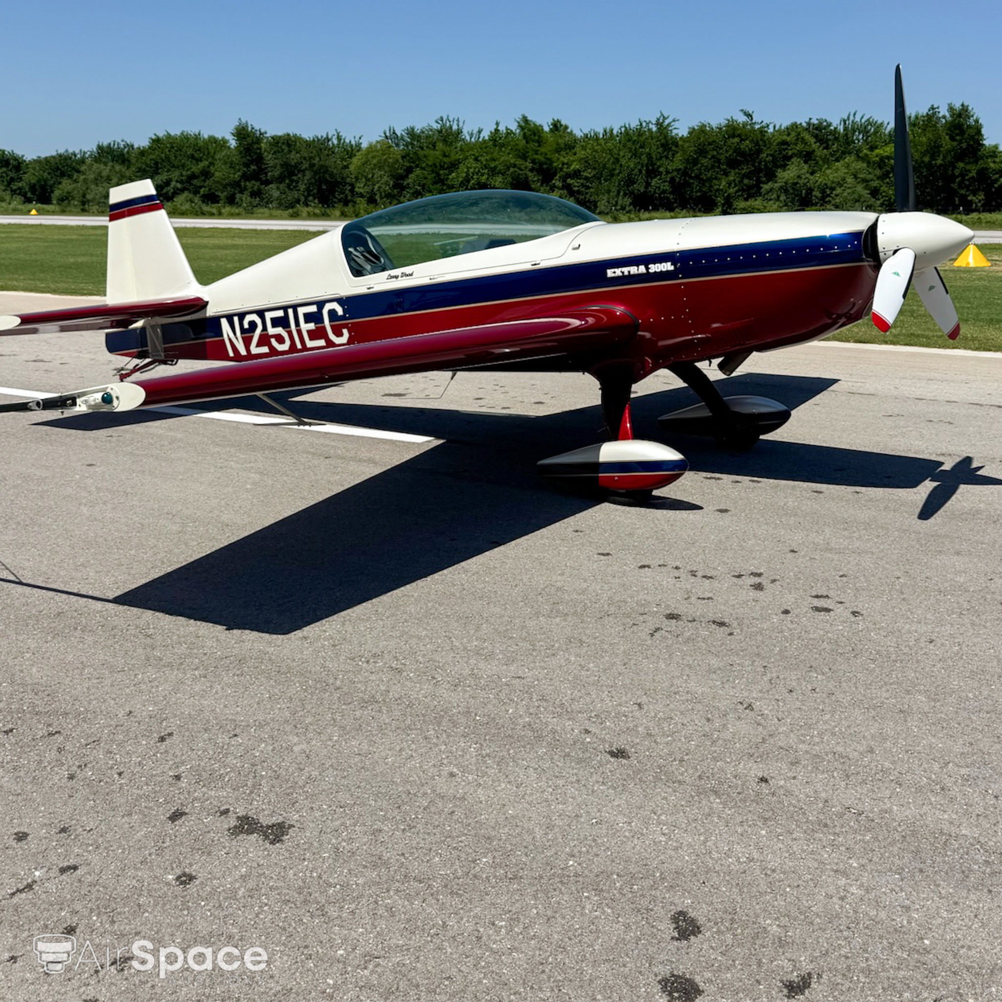 1999 Extra EA-300 L