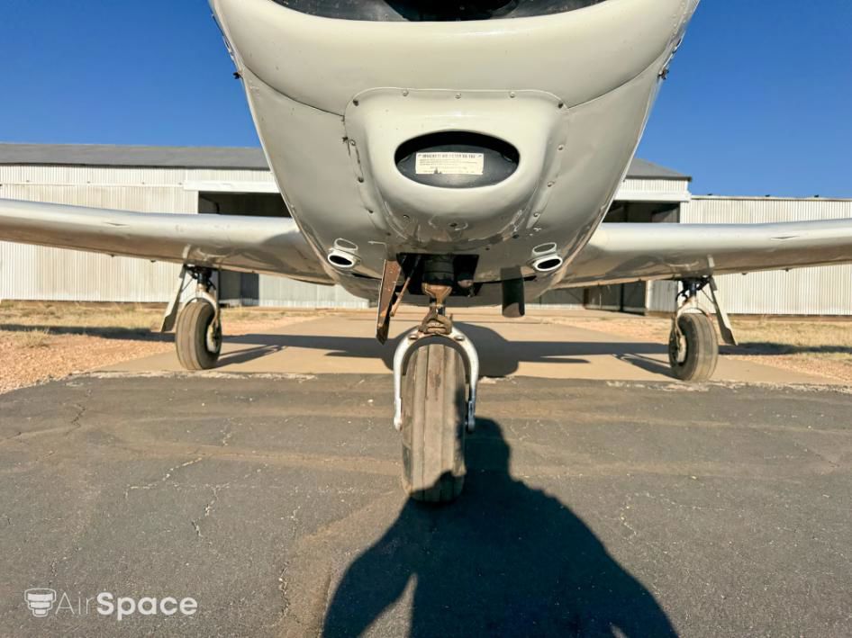 1960 Piper PA-24-250 Comanche - Exterior
