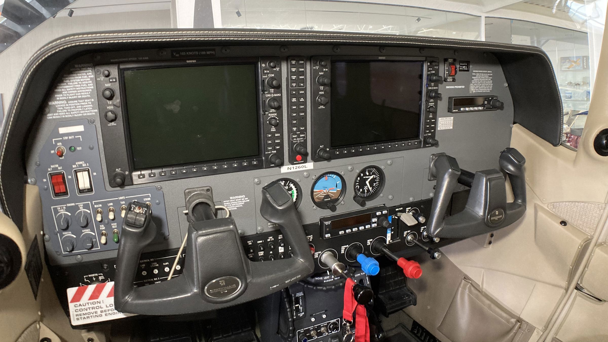 2006 Cessna T206H - Interior