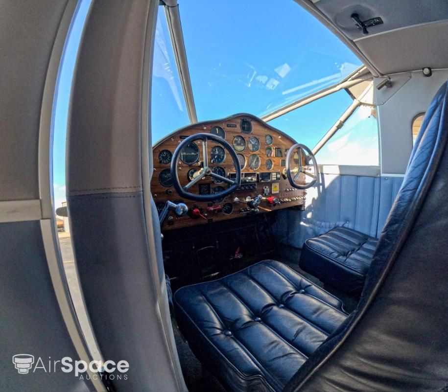 1943 Stinson V-77 Reliant - Interior