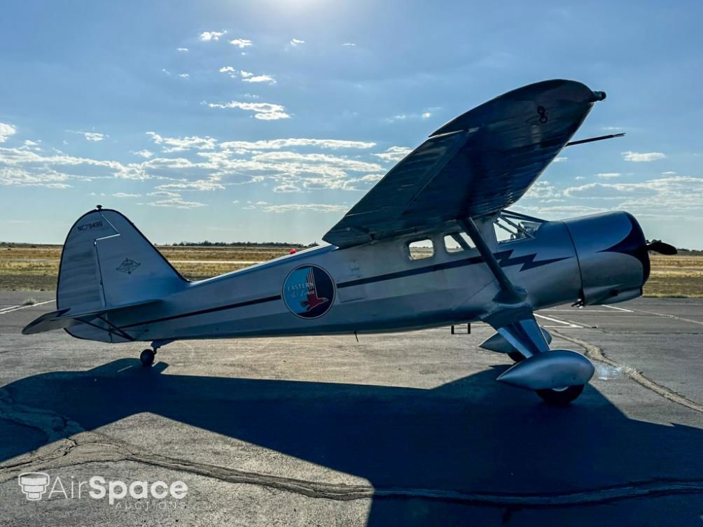 1943 Stinson V-77 Reliant - Exterior