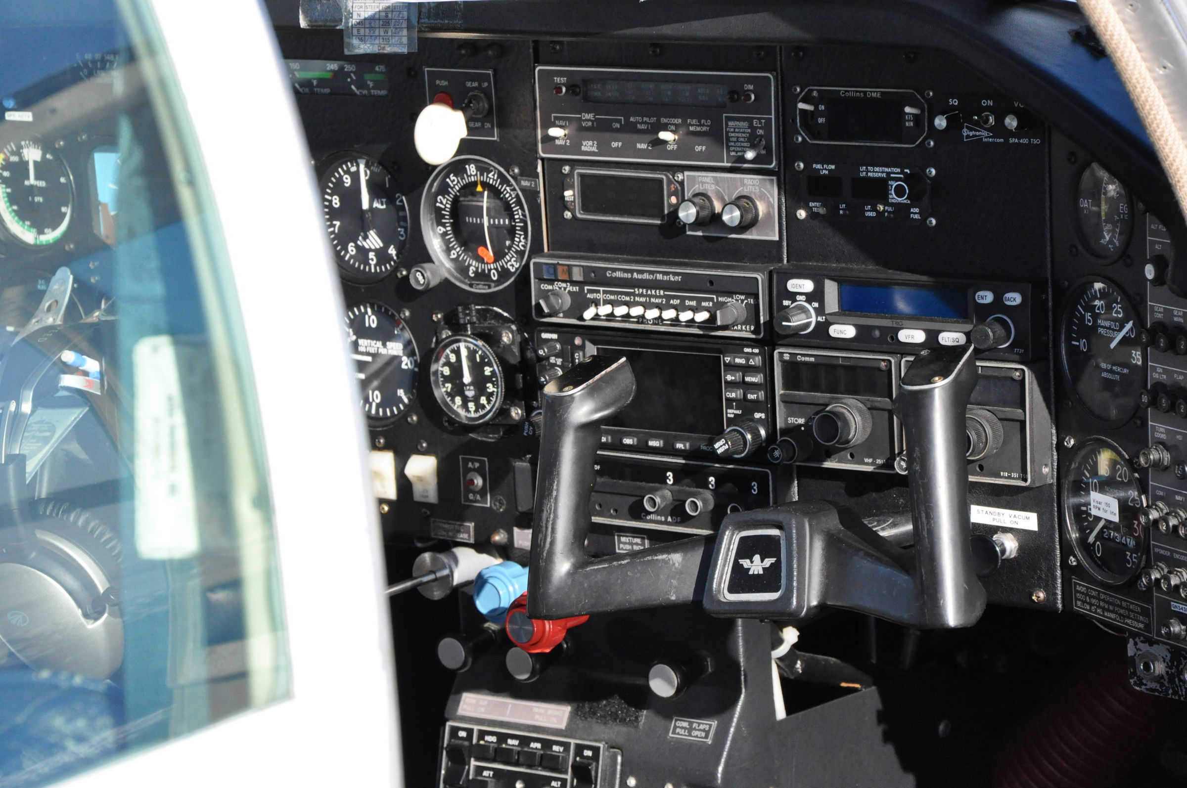 1979 Mooney M20J 201 - Interior