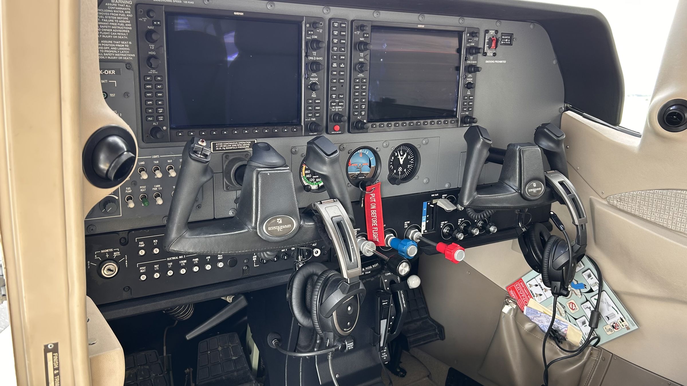 2009 Cessna 206H Super Skywagon - Interior