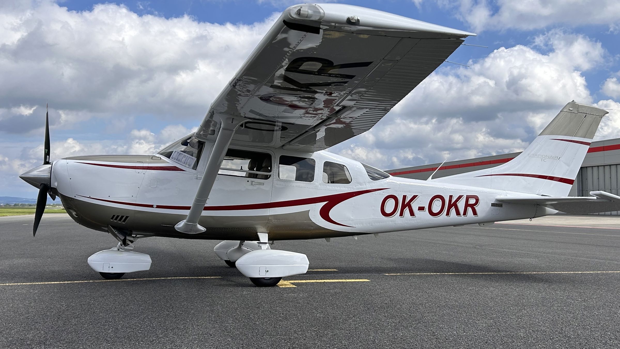 2009 Cessna 206H Super Skywagon - Exterior