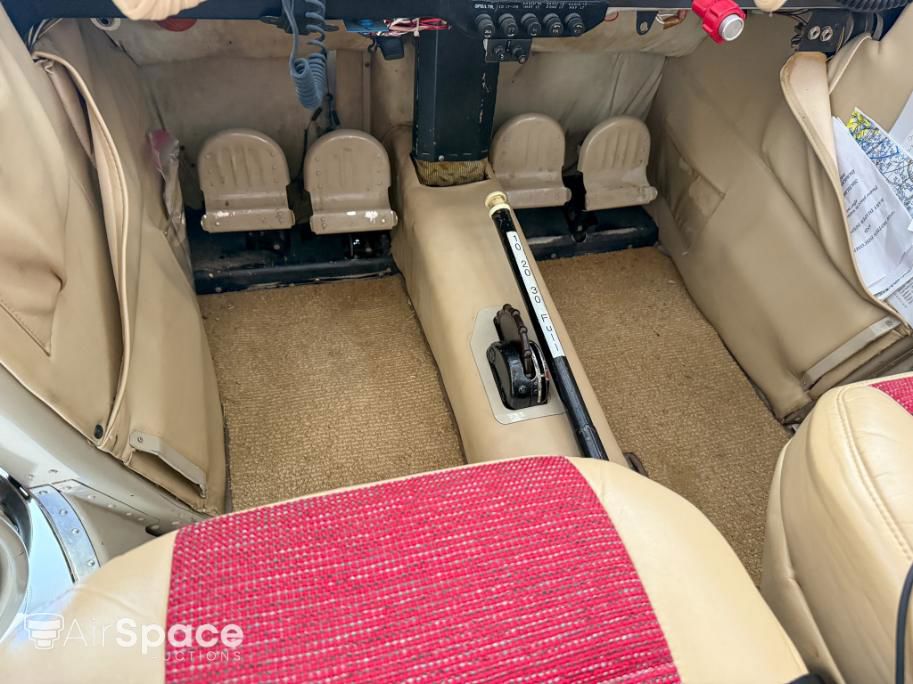 1962 Cessna 172C - Interior