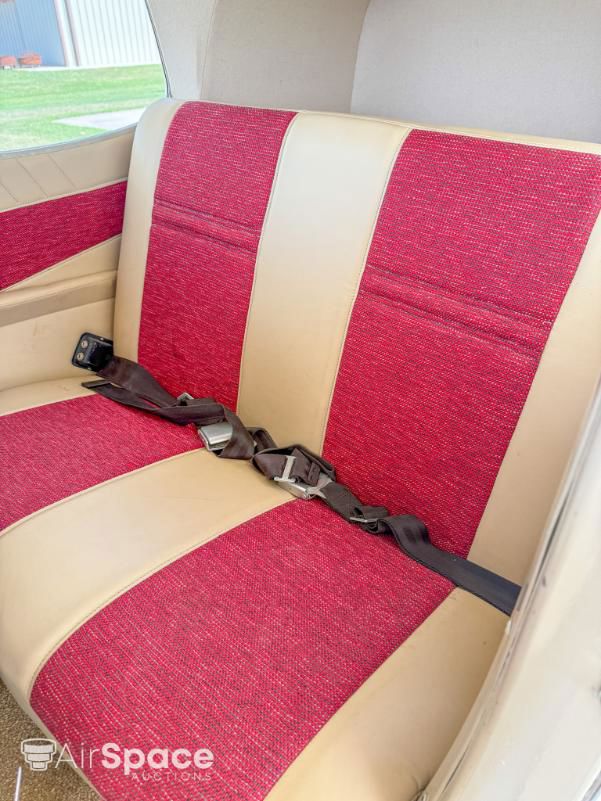 1962 Cessna 172C - Interior