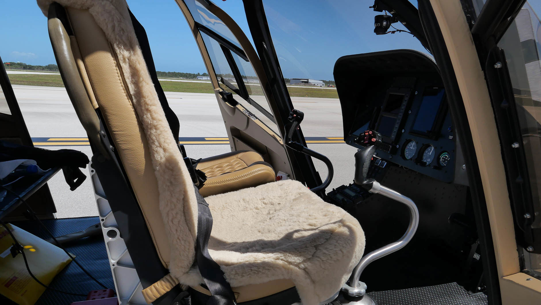 2007 Airbus Helicopters EC120 Colibri - Interior