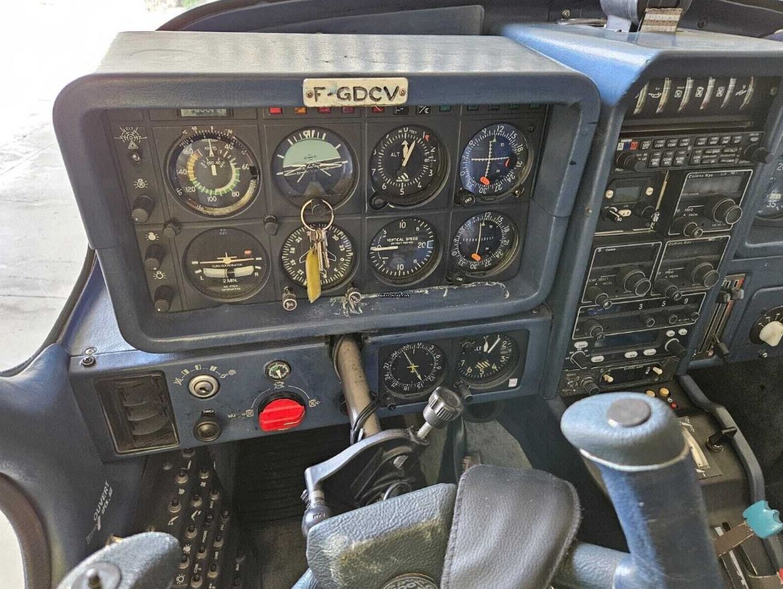 1981 Socata TB-10 Tobago - Interior