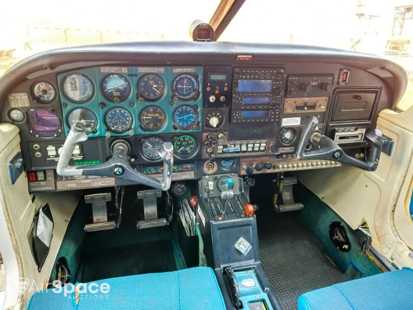 1976 Rockwell Commander 112A - Interior