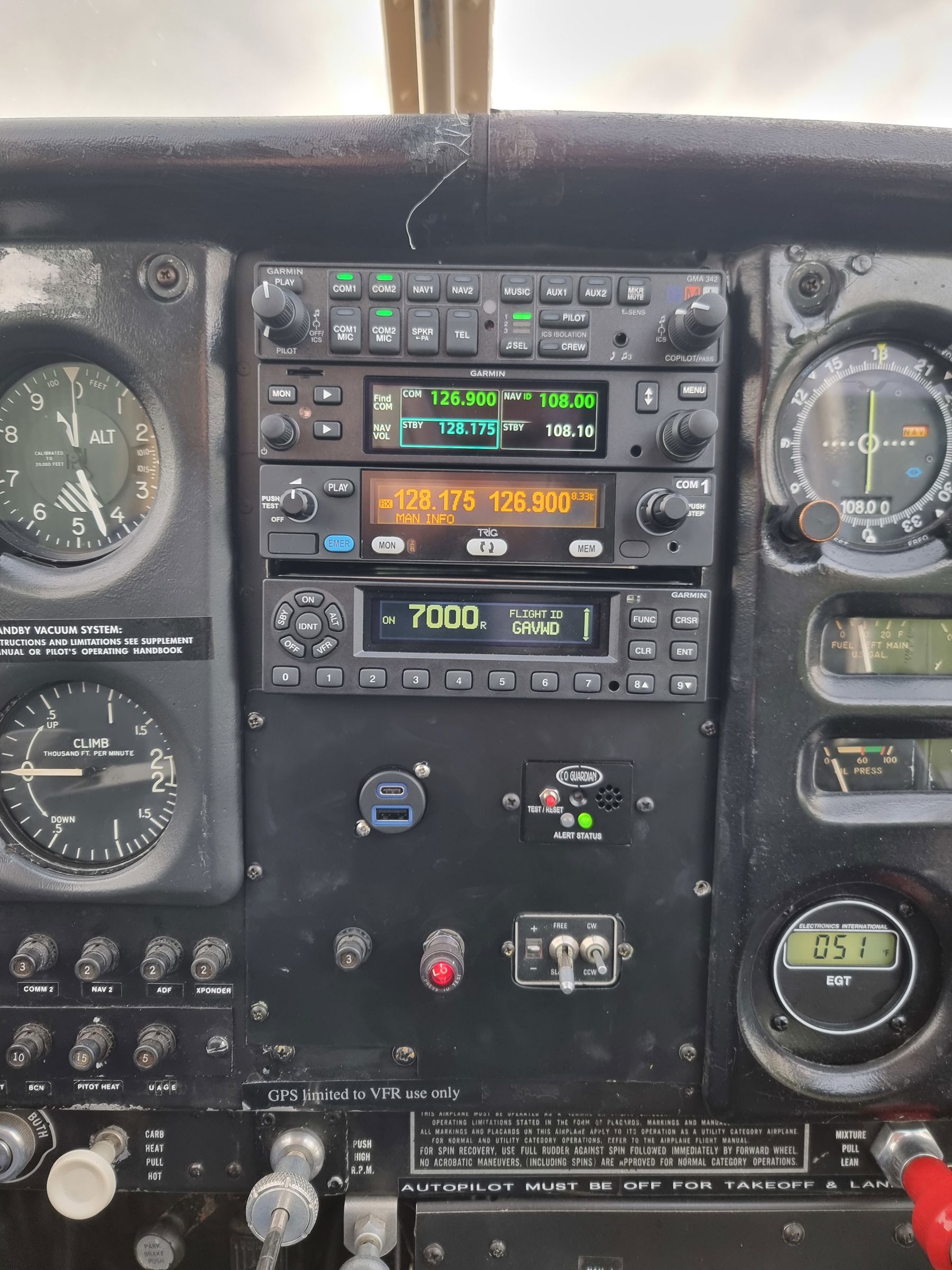 1967 Piper PA-28-140 Cherokee - Interior