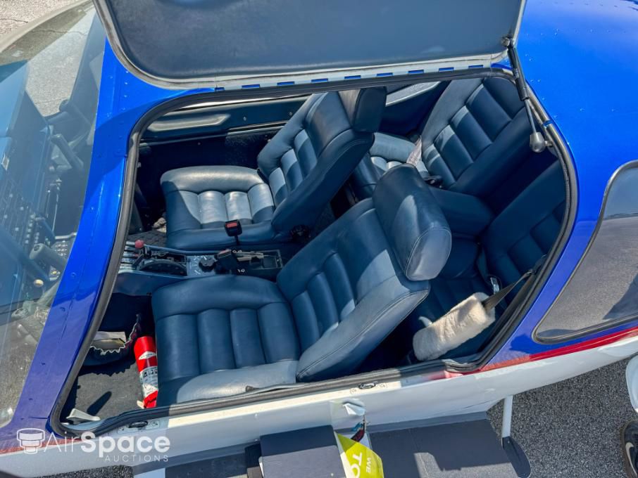 1985 Socata TB-20 Trinidad - Interior