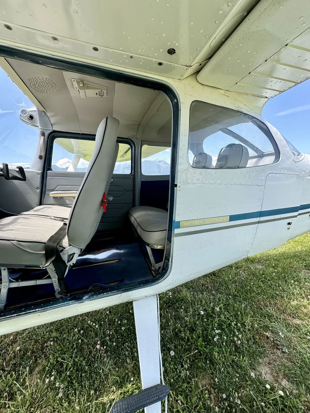 1969 Cessna (Reims) FR172F Reims Rocket - Interior