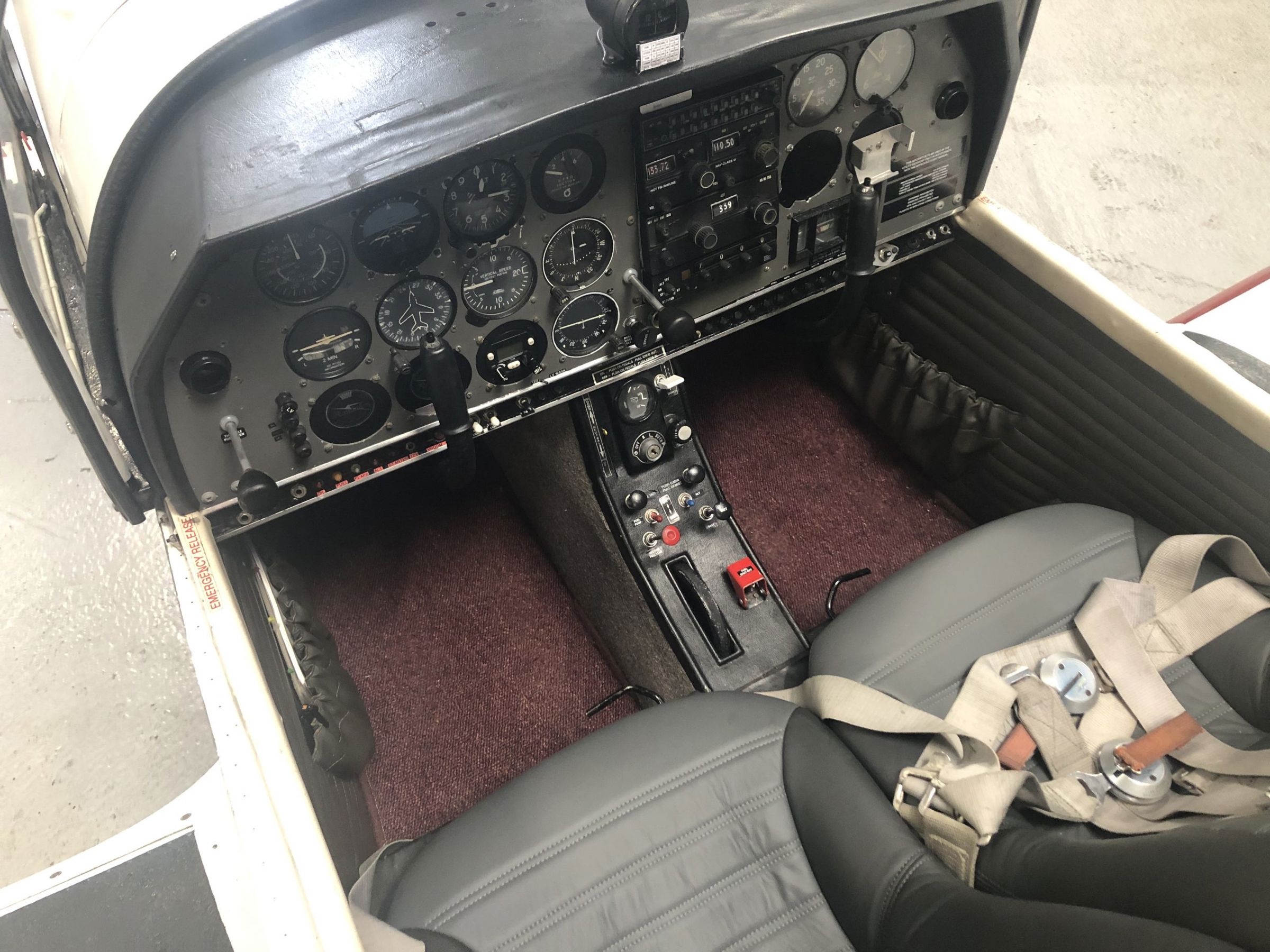 1974 Robin HR-200/100 - Interior