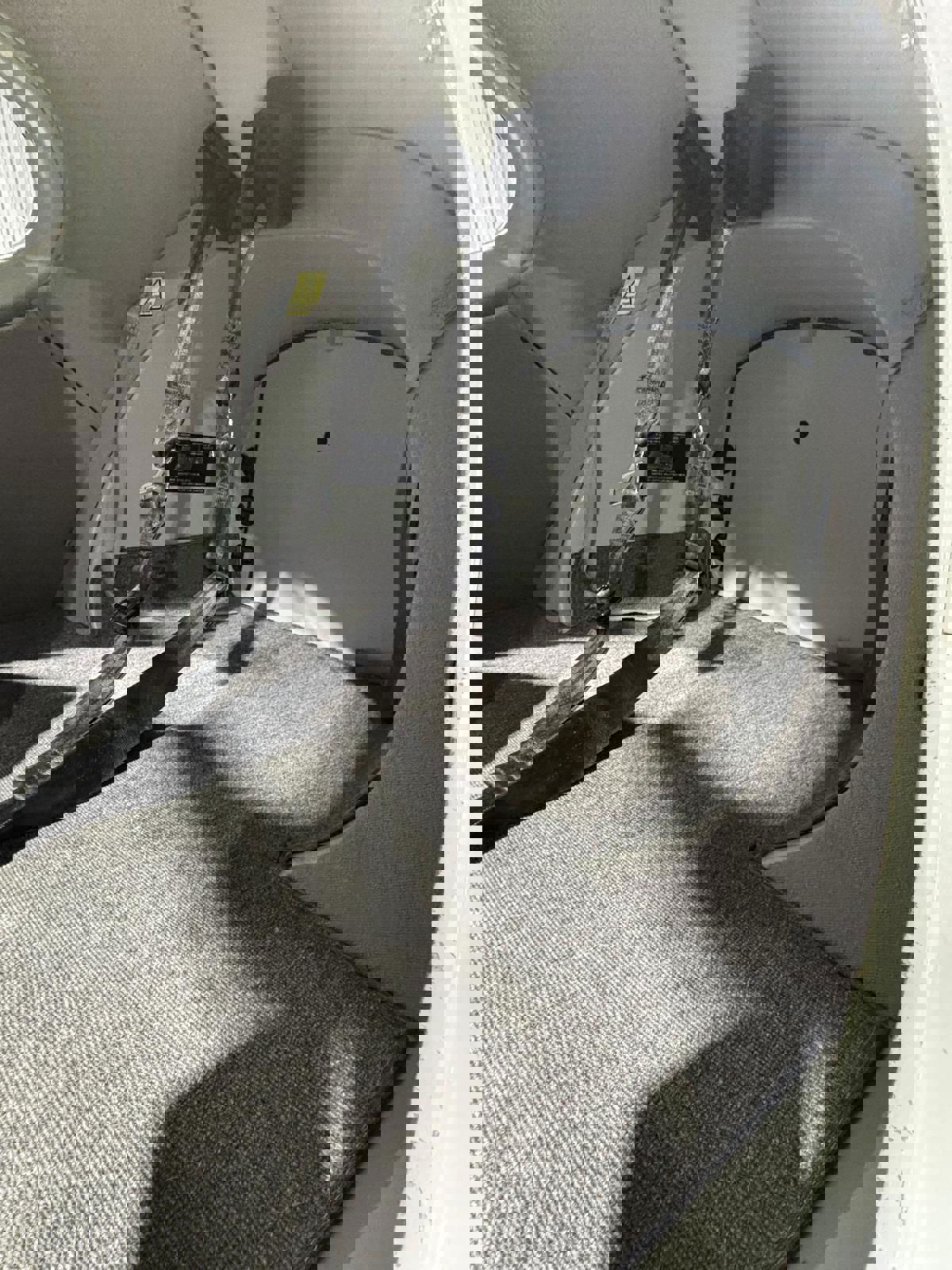 2004 Diamond DA40 Diamond Star - Interior