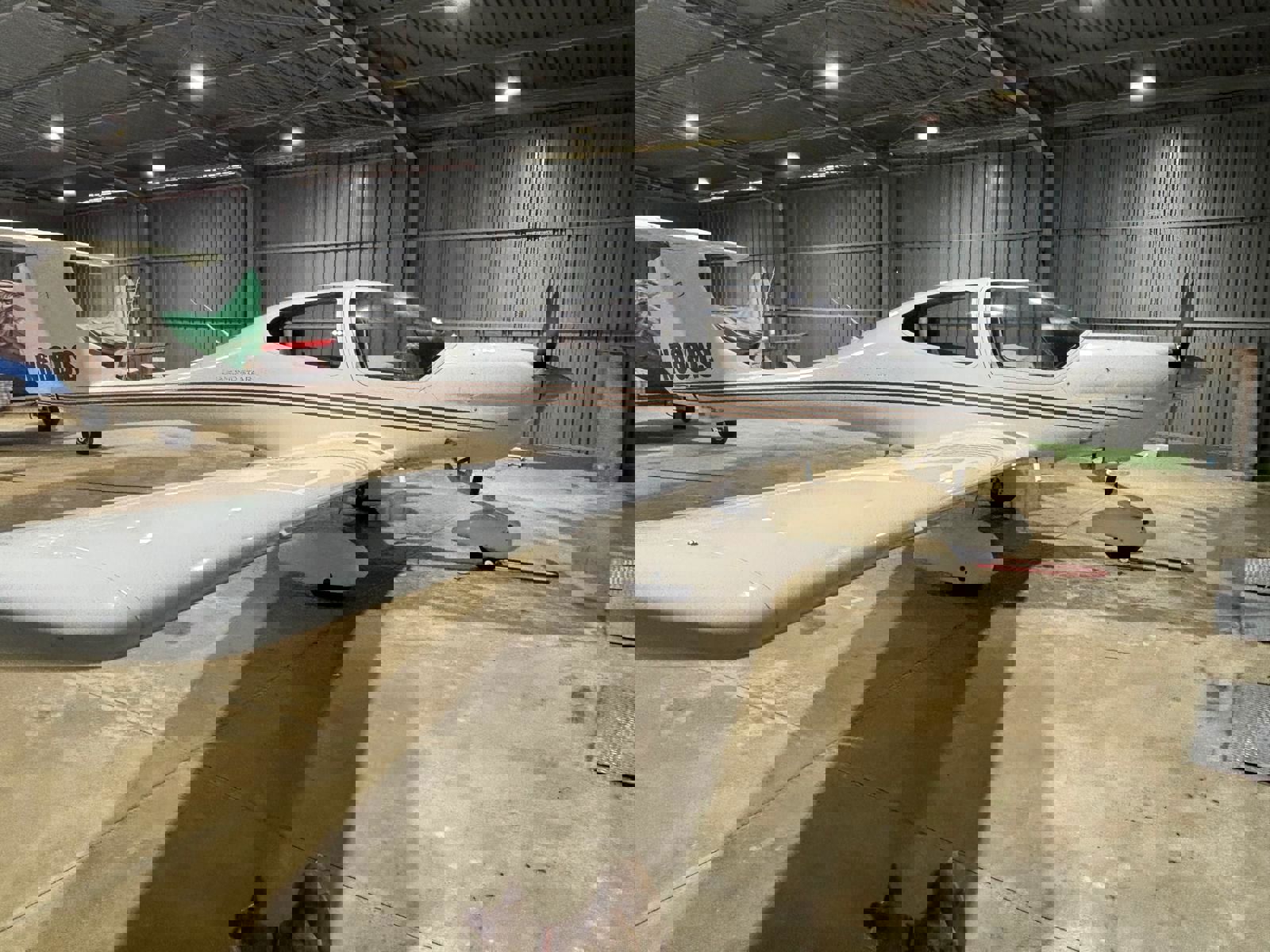 2004 Diamond DA40 Diamond Star - Exterior