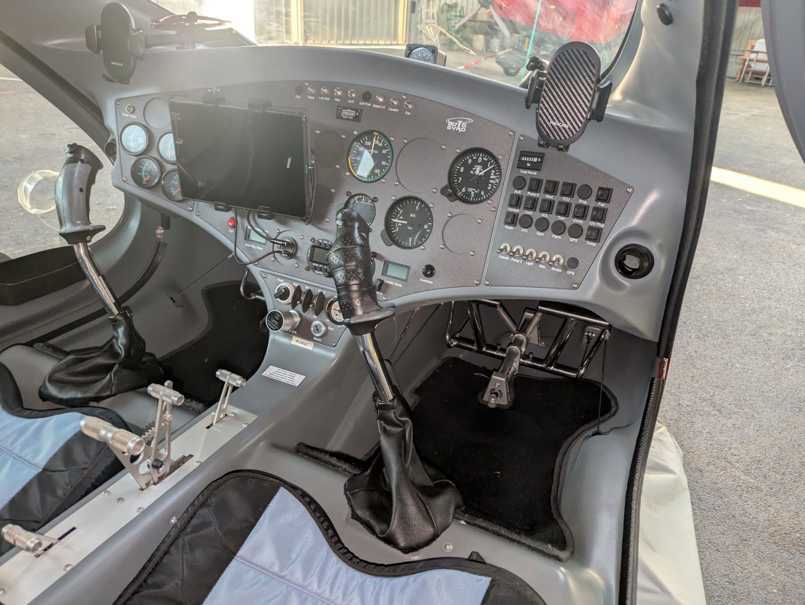 2014 Autogyro Cavalon - Interior