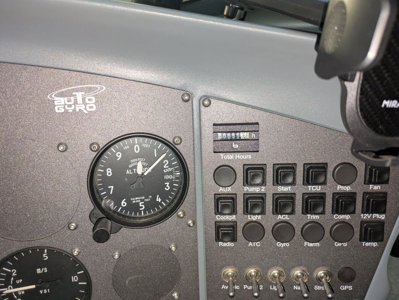 2014 Autogyro Cavalon - Interior
