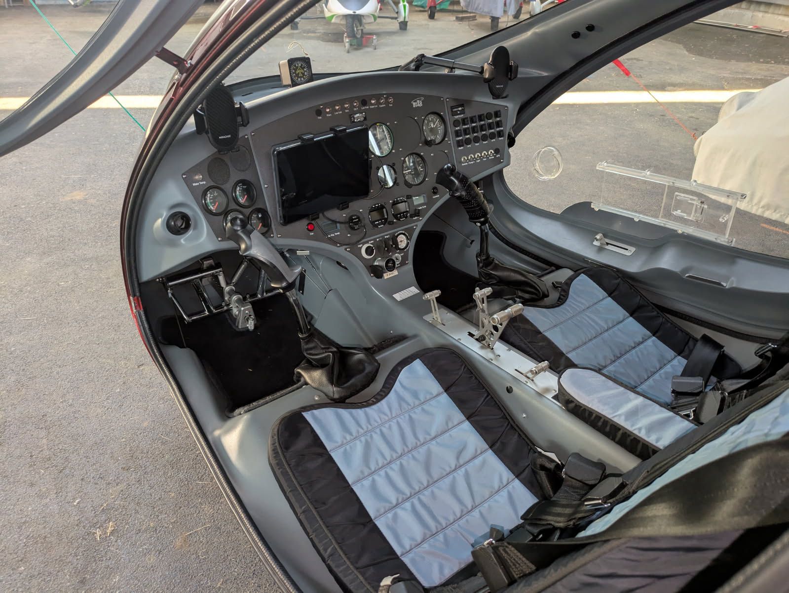2014 Autogyro Cavalon - Interior