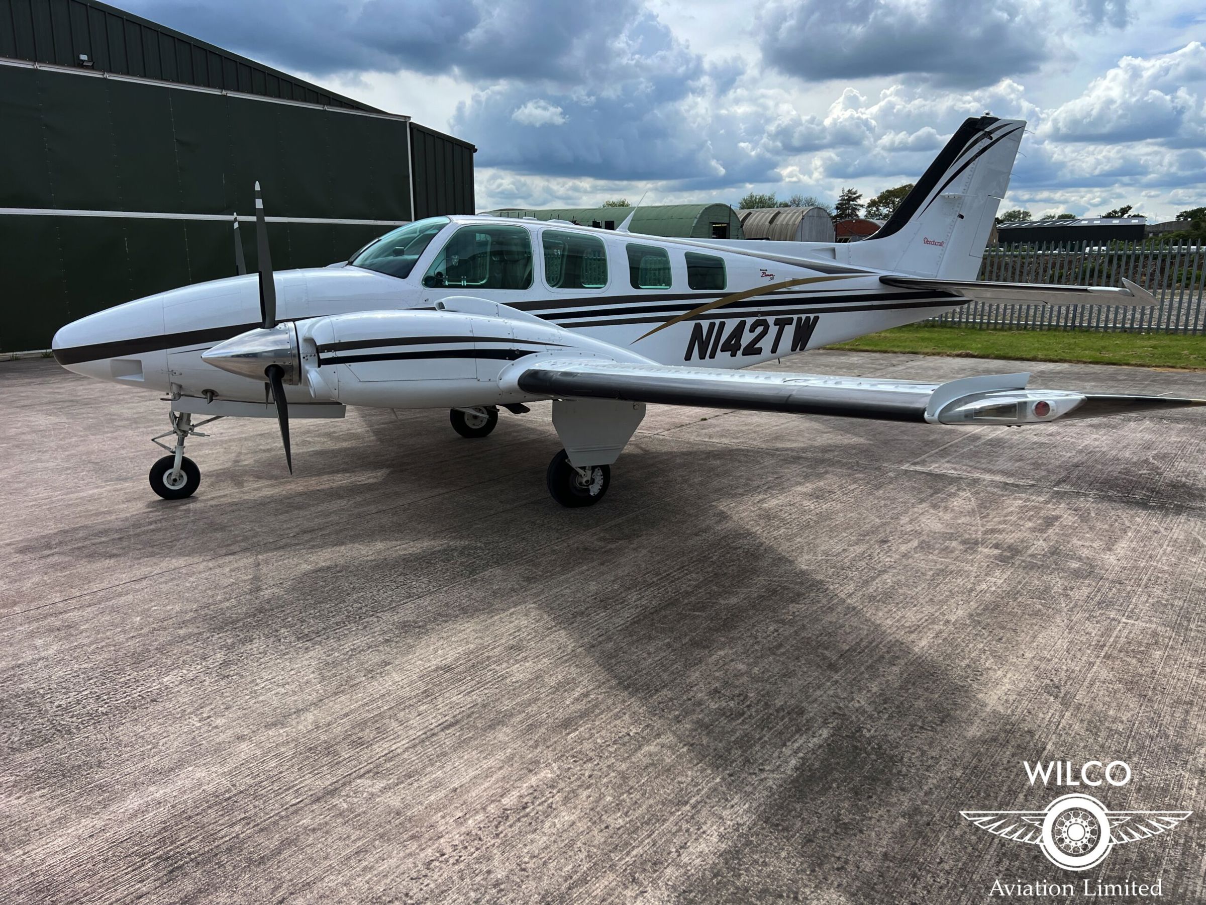 1998 Beechcraft 58 Baron - Exterior