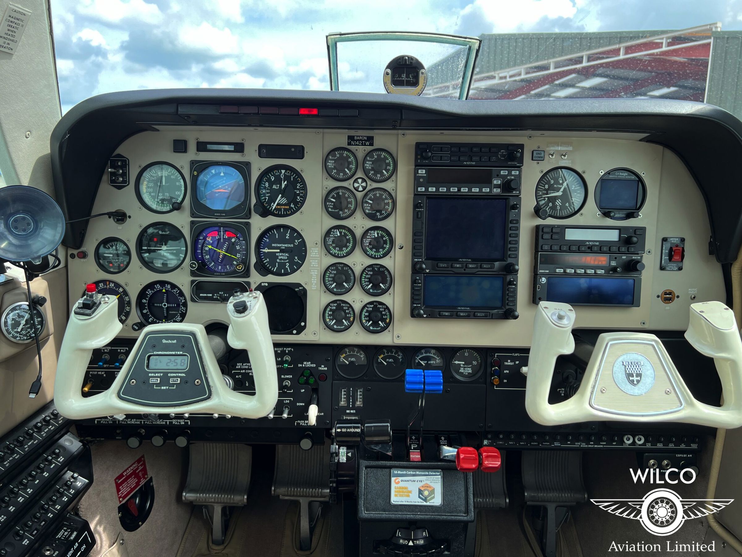 1998 Beechcraft 58 Baron - Interior