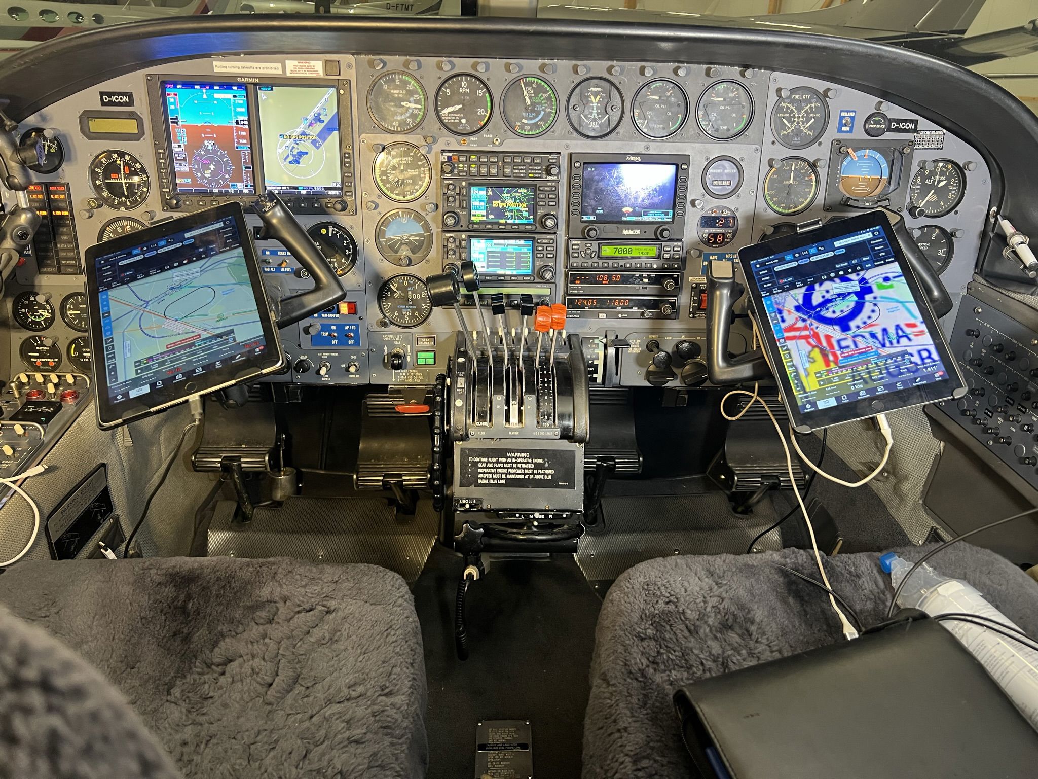 1981 Cessna 421 Golden Eagle - Interior