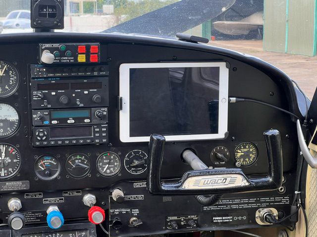 1968 SIAI-Marchetti S.205-22/R - Interior