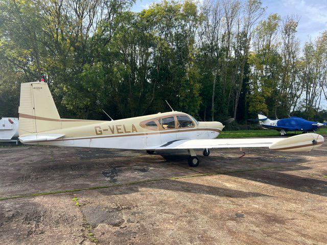 1968 SIAI-Marchetti S.205-22/R - Exterior