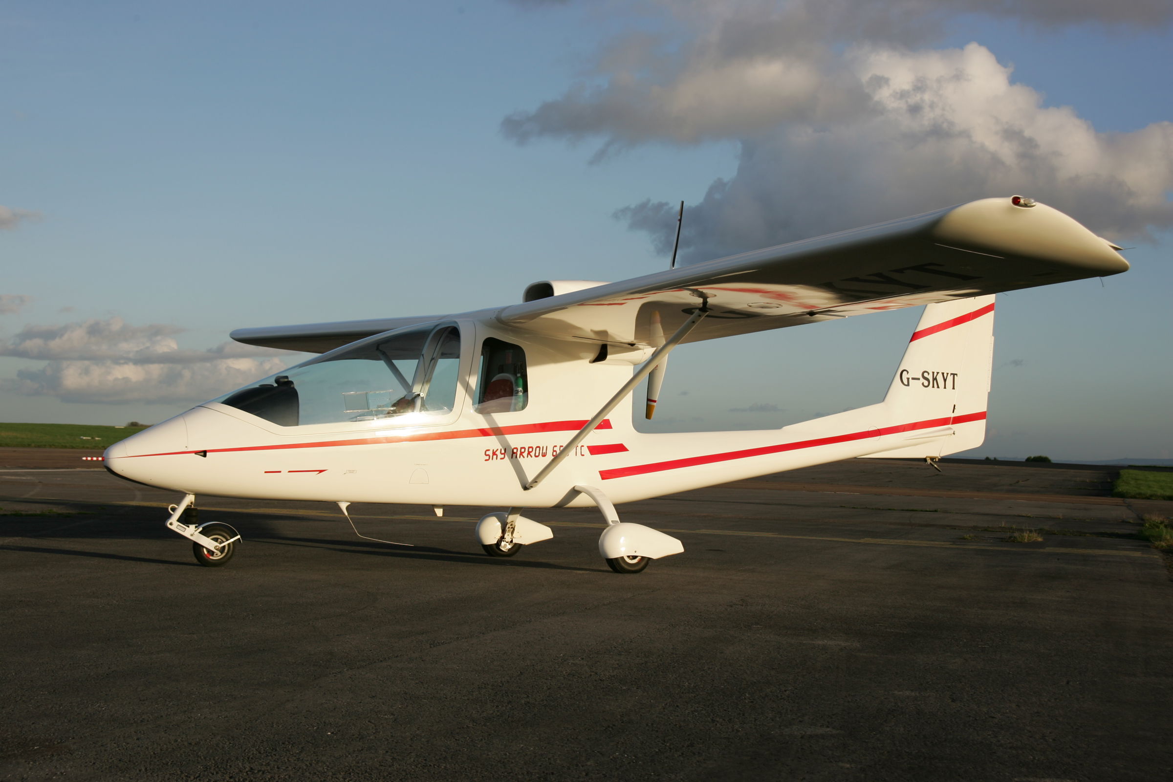 1996 3I Sky Arrow 650 TC - Exterior
