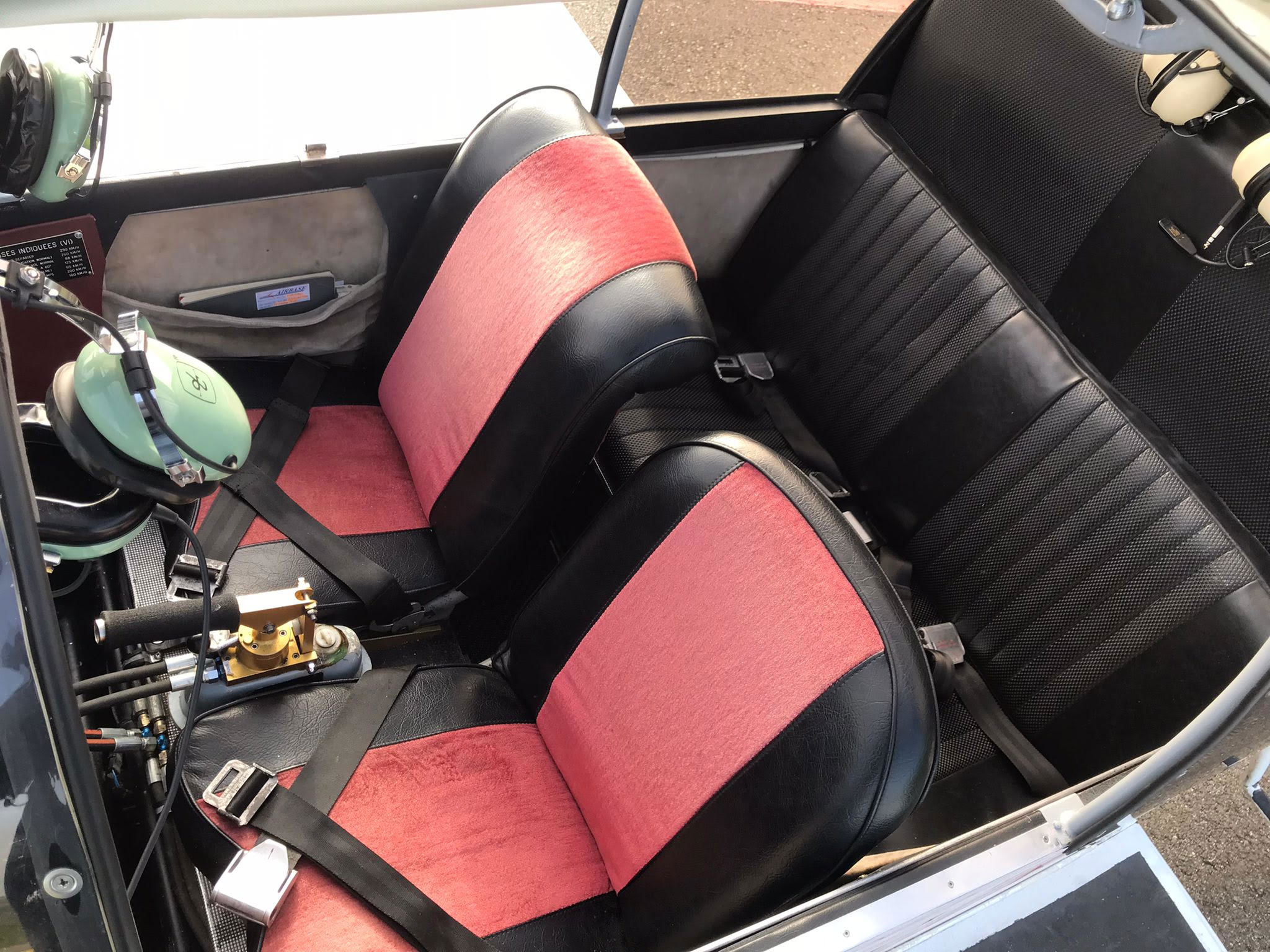 1966 Jodel D.140 Mousquetaire - Interior