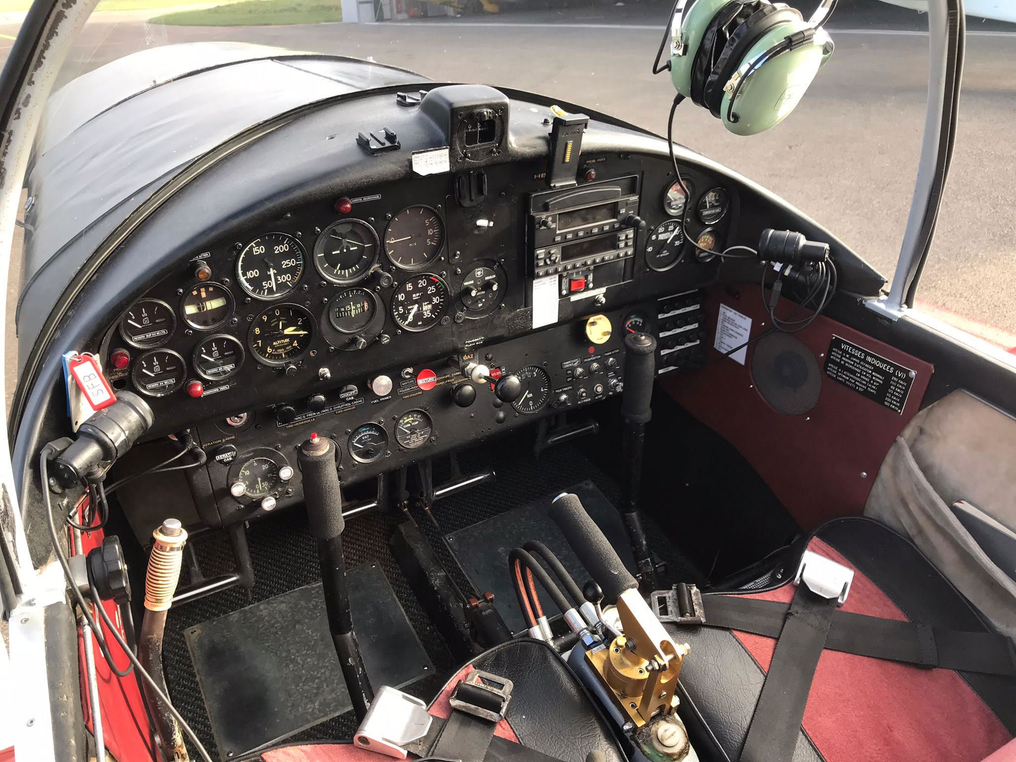 1966 Jodel D.140 Mousquetaire - Interior