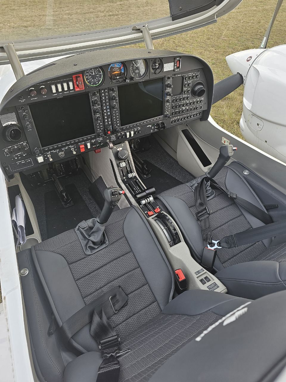 2022 Diamond DA42-VI for sale in Slovenia - Winglist