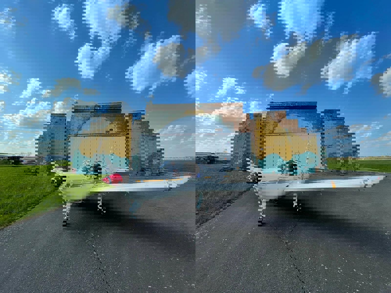 1966 Socata MS.893 Rallye Commodore - Exterior