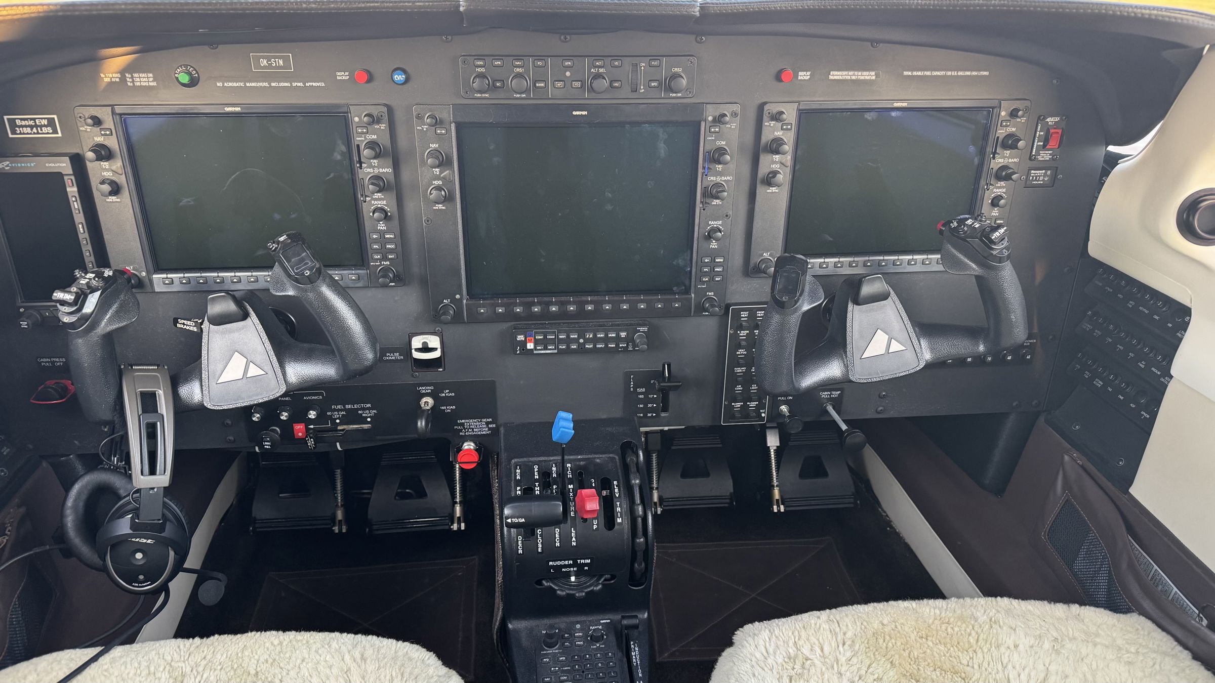 2016 Piper PA-46-350P Malibu Mirage - Interior
