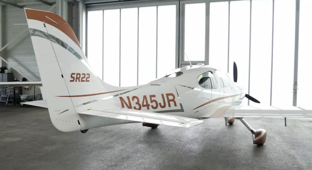 2003 Cirrus SR22 G2 - Exterior