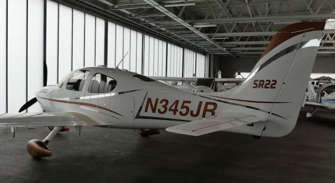 2003 Cirrus SR22 G2 - Exterior