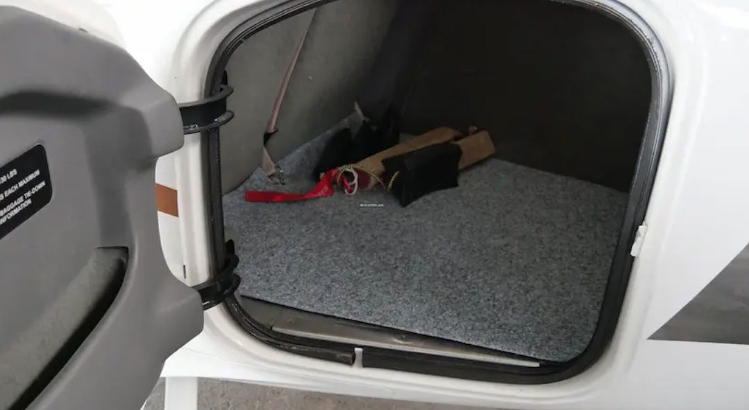 2003 Cirrus SR22 G2 - Interior