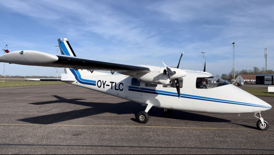 1978 Vulcanair P-68 - Exterior