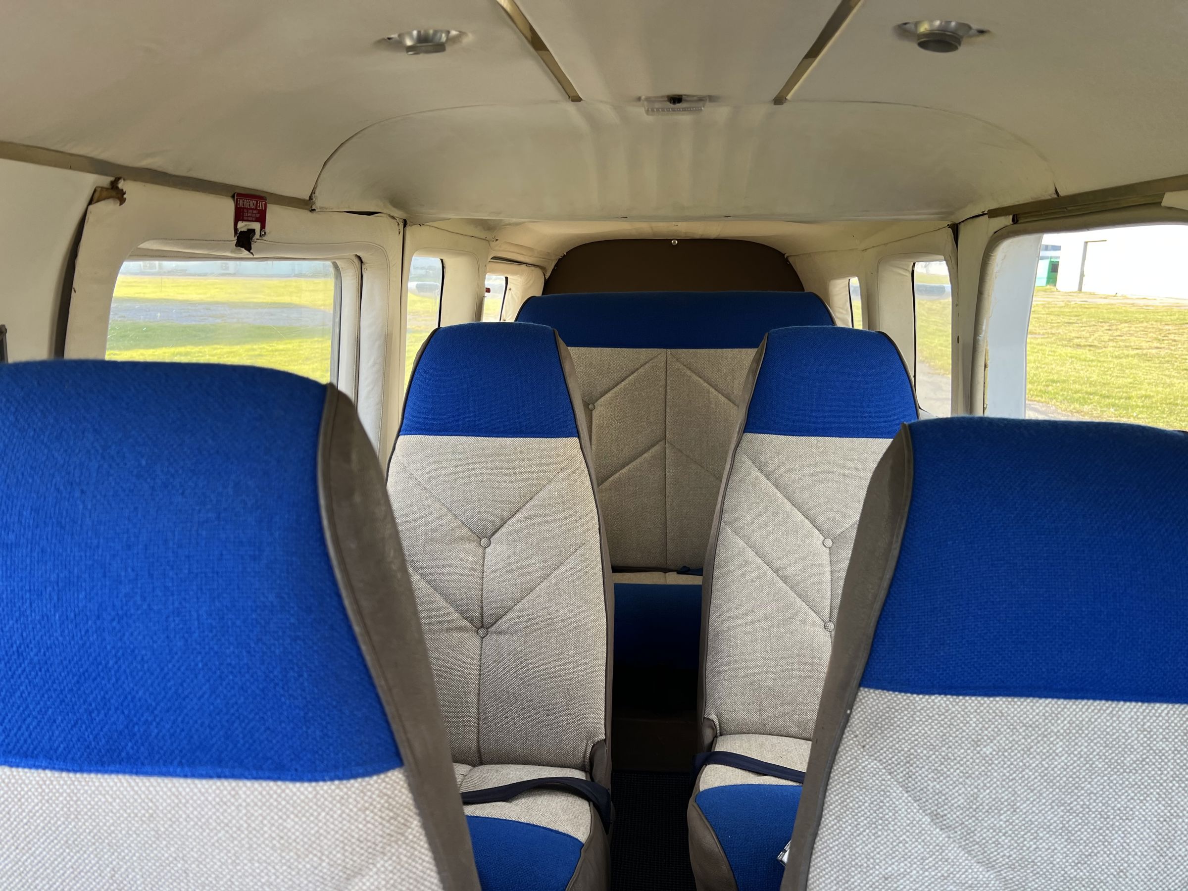 1978 Vulcanair P-68 - Interior