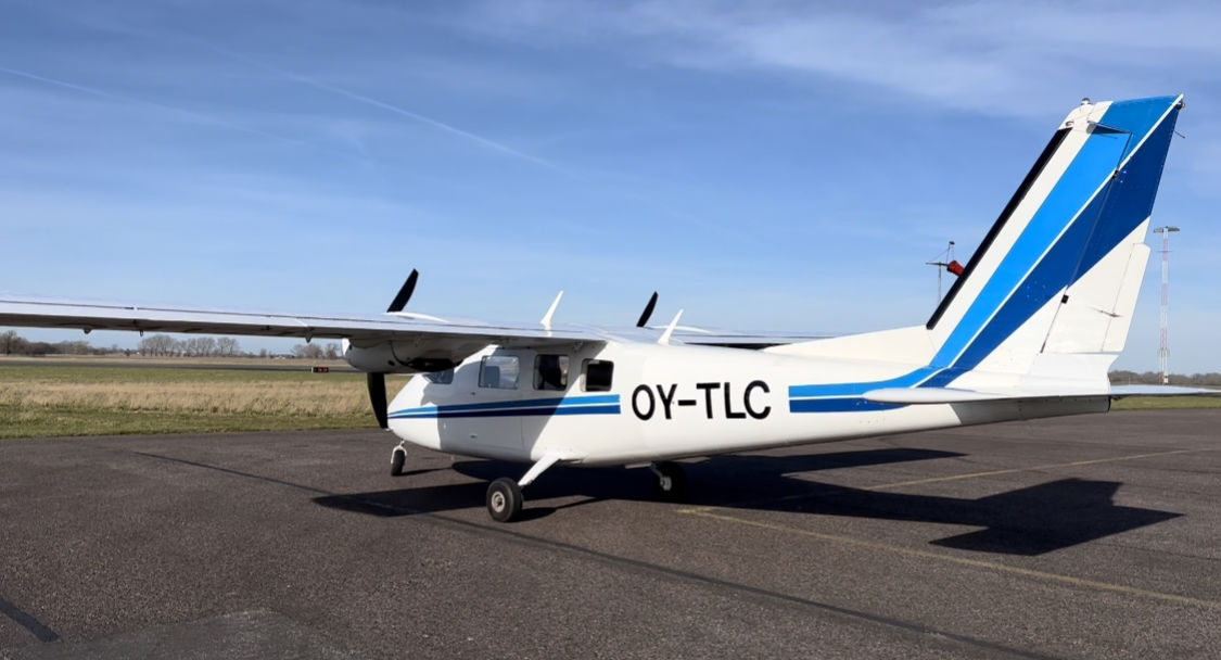 1978 Vulcanair P-68 - Exterior