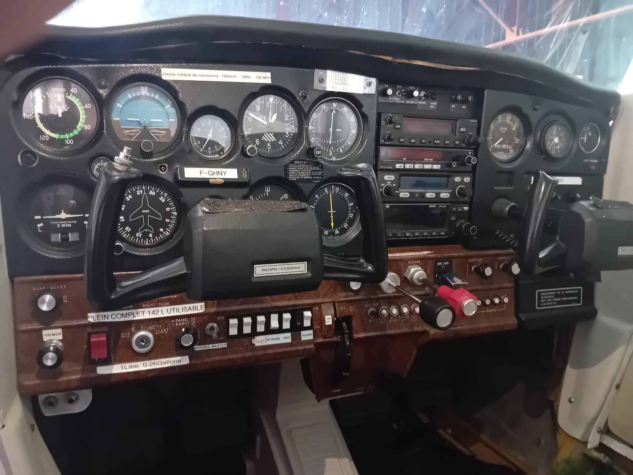 1980 Cessna (Reims) F152 - Interior