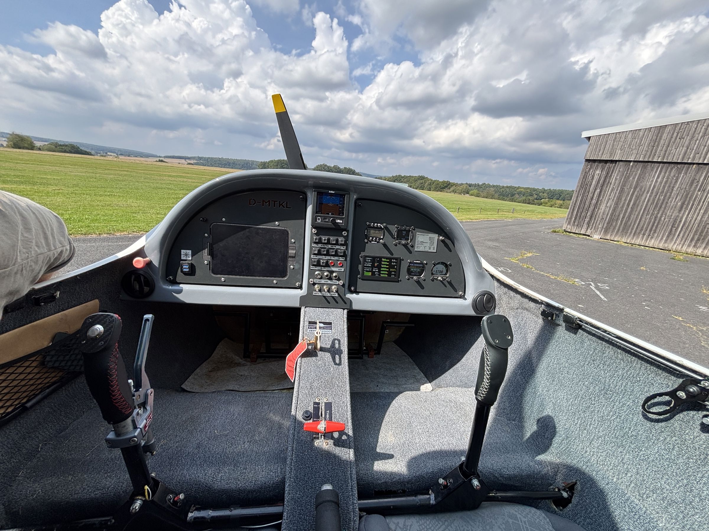 2002 Atec 122 Zephyr - Interior