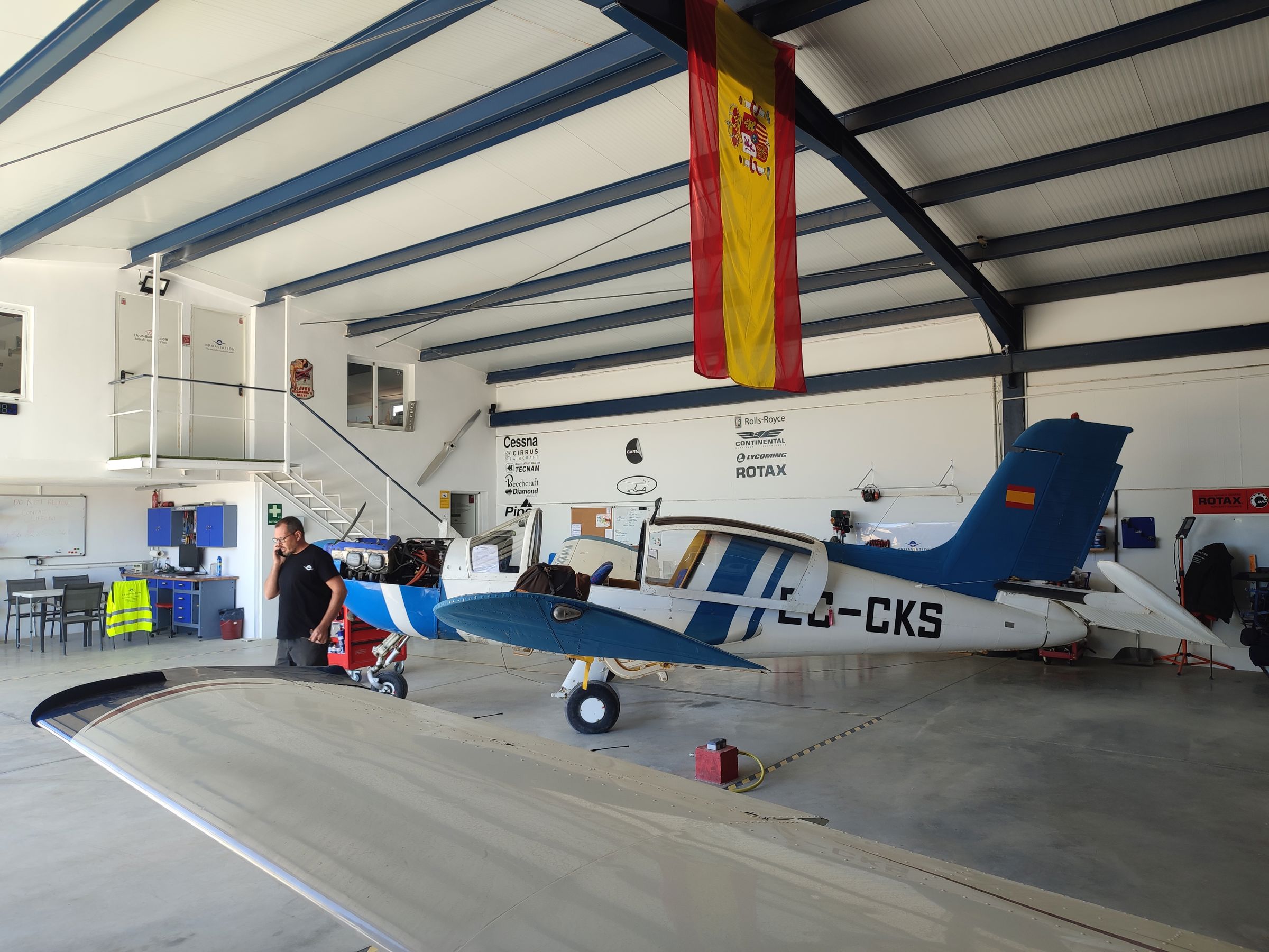 1974 Socata MS.893 Rallye Commodore - Exterior