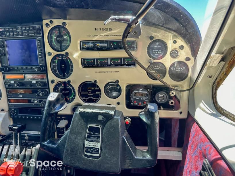 1972 Cessna 337G Super Skymaster - Interior