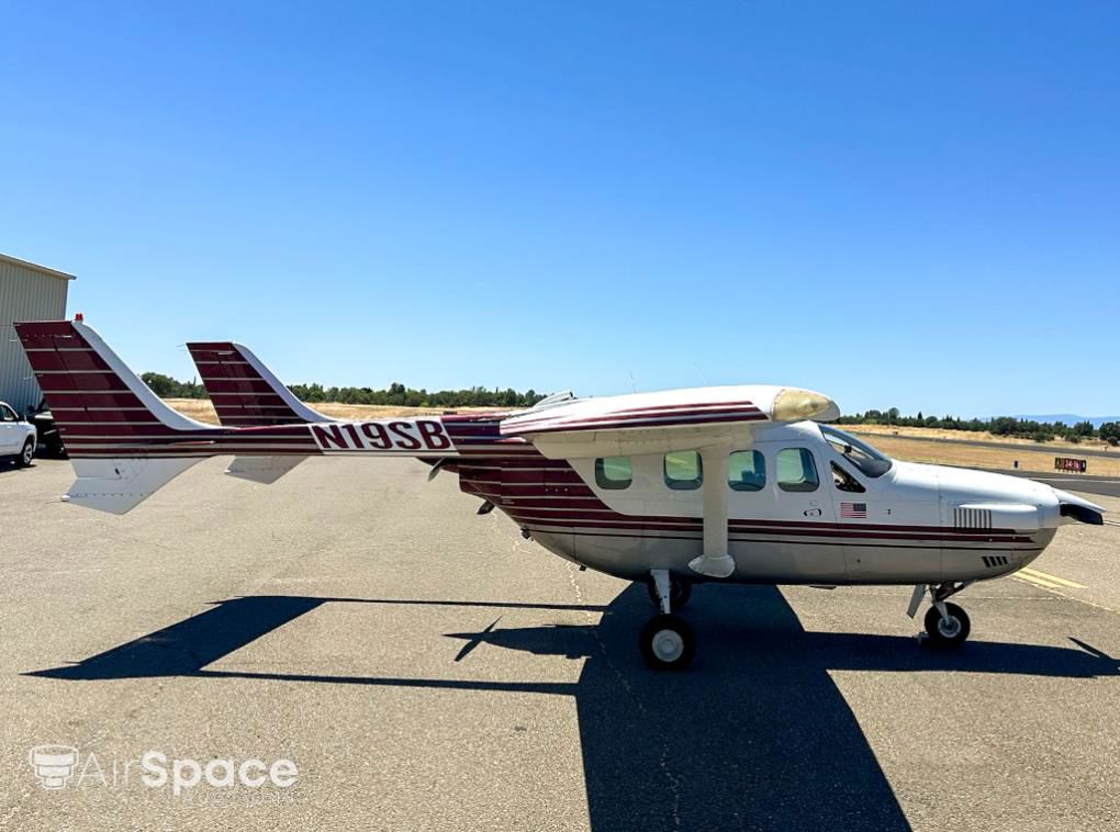 1972 Cessna 337G Super Skymaster - Exterior